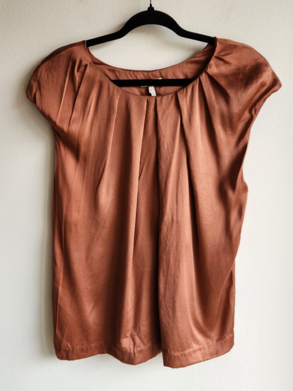 Joie Bronze Silk Pleated Cap Sleeve Blouse - M